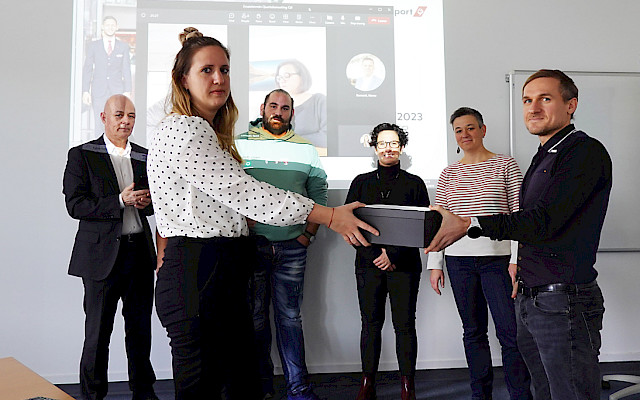 Über 1300 Unterschriften für einen fairen Lohnabschluss übergeben